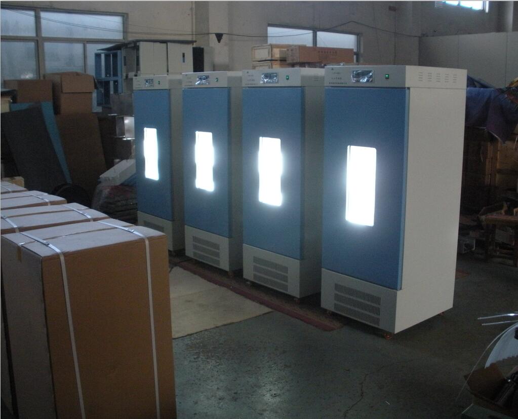 人工氣候箱LHP--400H 智能恒溫恒濕 6級光照可調 廠家直銷